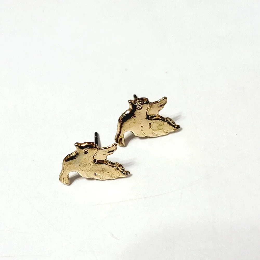 Small Bird Pierced Earrings,‎ Gold-tone, Posts, Doves 1/2” Dainty gp-68
